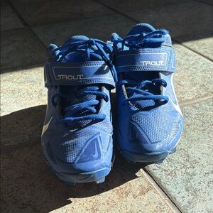 Nike youth baseball cleats